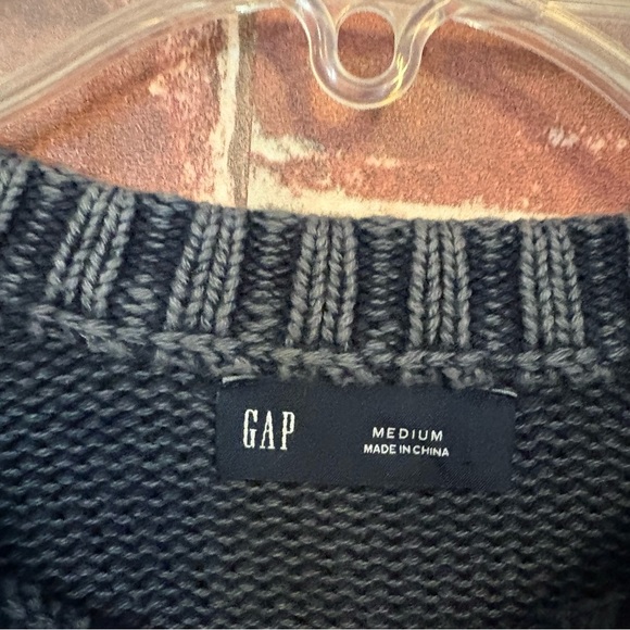 GAP Women's Dark Gray Crew Neck Sweater - Picture 5 of 6